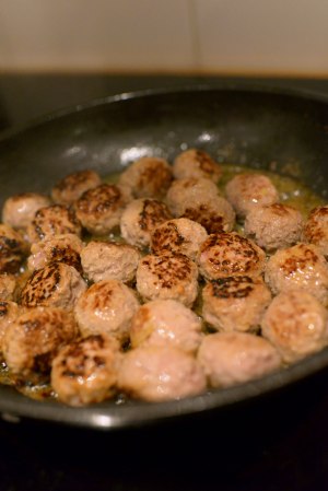 köttbullar-i-panna