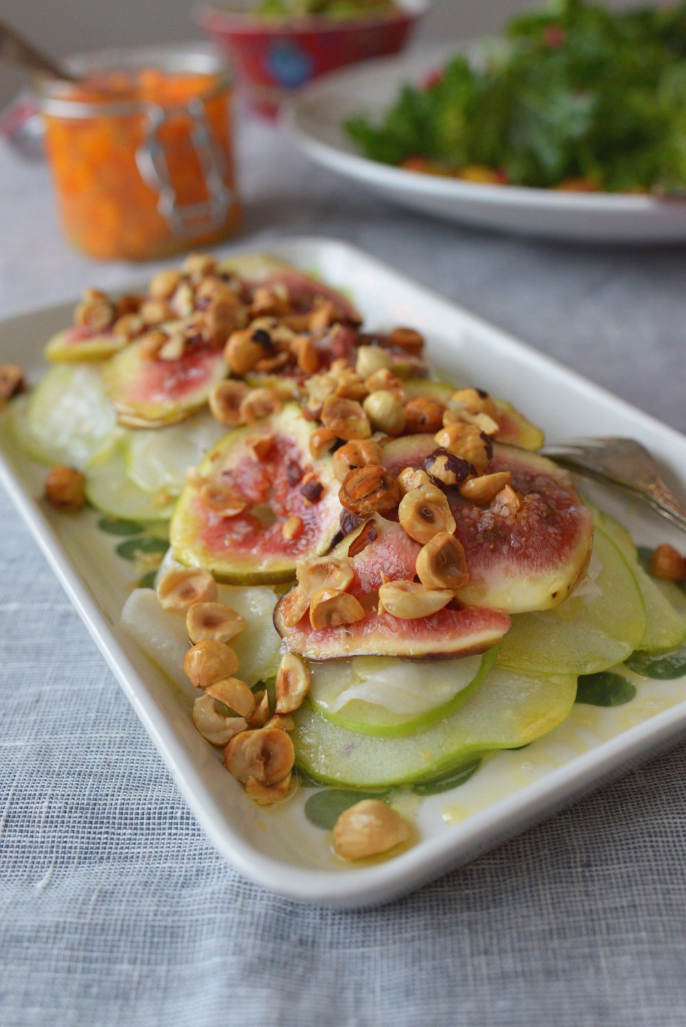 äpple-rättika-hasselnöt